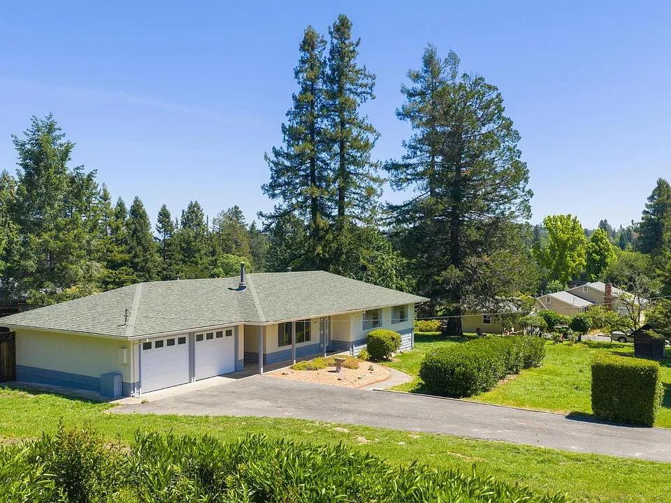 6830 Giusti Rd, Forestville, CA 95436