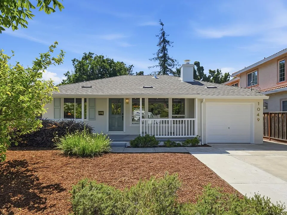 1049 Haven Ave, Redwood City, CA 94063